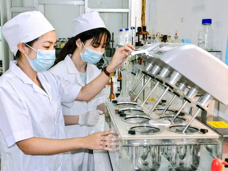 cach-kiem-tra-my-pham-chinh-hang-3