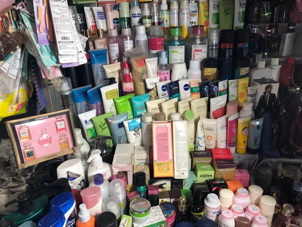 my-pham-hang-cong-ty-4